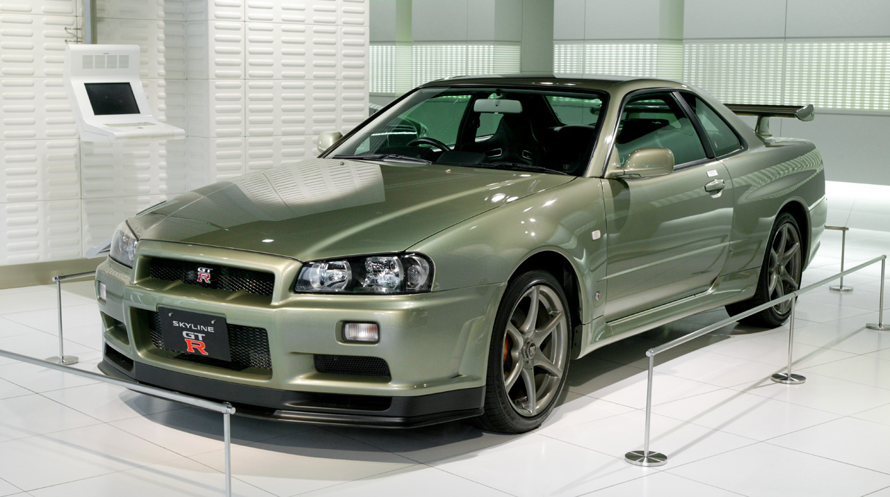 Nissan_Skyline_R34_GT-R_N%C3%BCr_001